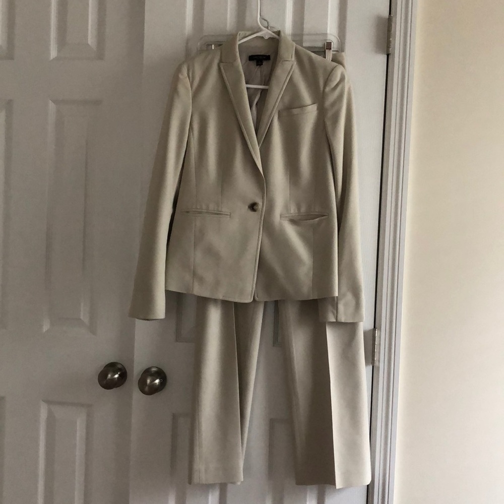 Ann Taylor 2-piece suit
